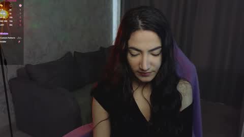 lunavirelle online show from April 2026 09:13:01 AM