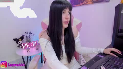   online show from April 2026 07:26:01 PM