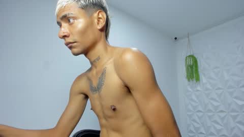 lunay_bigcock420 online show from January 2026 08:23:01 PM