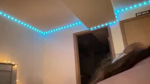 Lunadreams online show from December 2024 05:18:02 AM