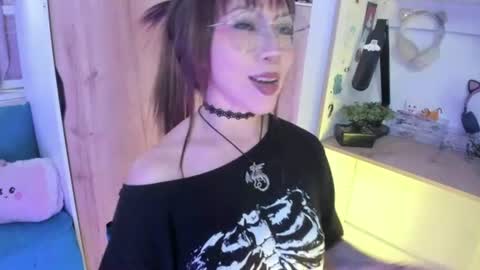 Snapshot of lunivyra chatting on July 2026 04:22:01 PM lunivyra online show from July 2026 04:22:01 PM