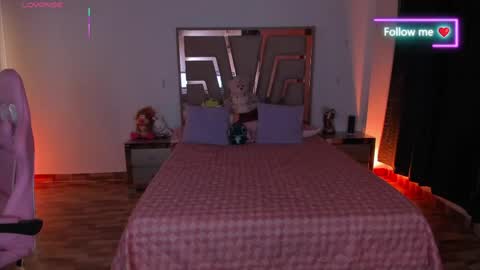 LUNA ROSE online show from April 2026 04:37:02 AM