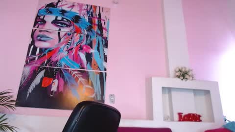 LunoxLili online show from February 2025 04:00:02 PM