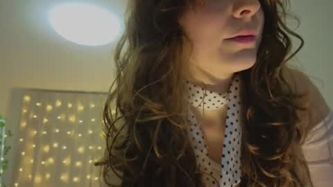 lunoria online show from April 2026 08:39:01 PM