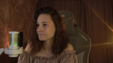 Amelia online show from May 2026 10:04:01 PM