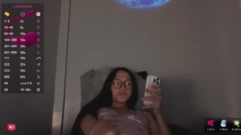 Maxie online show from March 2026 06:33:01 PM