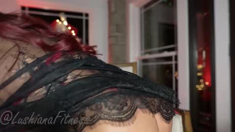 SHOWS ALL MONDAY WEDNESDAYFRIDAYSATURDAY  IN THE MORNING online show from December 2025 11:19:01 AM