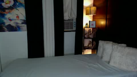 Snapshot of lustfulltrans chatting on December 2024 06:21:02 AM AdriannaFowks online show from December 2024 06:21:02 AM