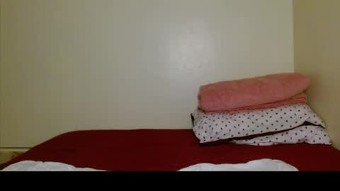 lustrous-choco online show from March 2026 03:01:01 PM