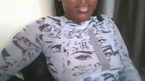 lustrous-choco online show from April 2026 10:32:02 PM