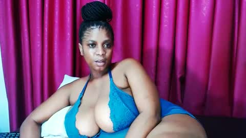 Snapshot of lustydesirex chatting on December 2024 08:18:01 PM lustydesirex online show from December 2024 08:18:01 PM