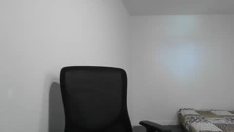 Snapshot of lustyhunk95 chatting on December 2024 04:04:01 AM lustyhunk95 online show from December 2024 04:04:01 AM