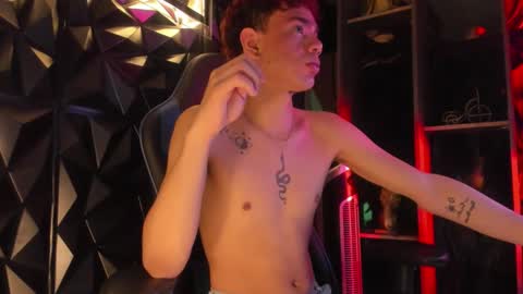 luuck_06 online show from September 2025 06:57:02 AM