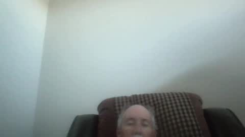 Snapshot of luv269er chatting on May 2026 05:10:01 PM luv269er online show from May 2026 05:10:01 PM