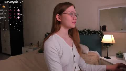 Snapshot of luv_tessa chatting on December 2025 01:56:02 AM Tessa online show from December 2025 01:56:02 AM