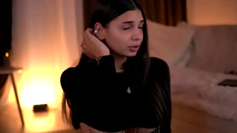 Snapshot of luvcaprice chatting on July 2026 04:32:01 PM Caprice online show from July 2026 04:32:01 PM