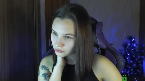 Ann  online show from December 2024 10:21:01 PM
