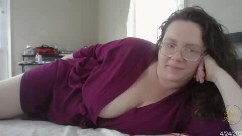 Lux anne online show from April 2026 03:25:01 PM