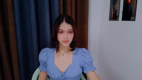 Snapshot of lux_white chatting on July 2026 10:31:02 AM queen lux online show from July 2026 10:31:02 AM