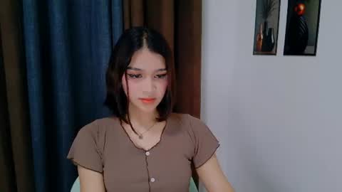 Snapshot of lux_white chatting on July 2026 12:34:01 AM queen lux online show from July 2026 12:34:01 AM