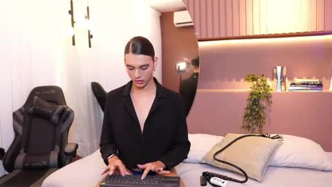 Luxa  online show from March 2026 01:16:02 PM