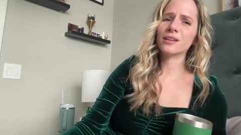 Lucylux1 online show from March 2025 05:50:02 PM