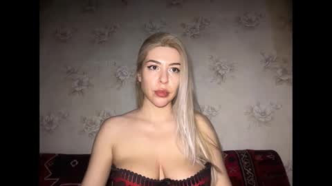 Snapshot of luxsonyastar chatting on April 2026 08:14:02 PM LuxSonyaStar online show from April 2026 08:14:02 PM