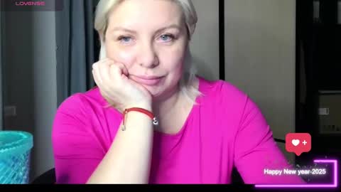 Luxury White online show from February 2025 05:58:02 PM