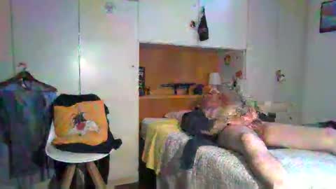 Snapshot of luxx72boy chatting on May 2026 09:14:01 AM luxx72boy online show from May 2026 09:14:01 AM