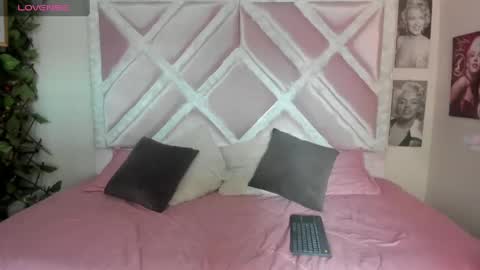 Lux online show from April 2026 02:41:01 PM