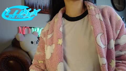 LuxxxTheFox online show from September 2025 09:03:02 PM