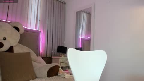 lya_brown online show from November 2025 12:19:02 PM