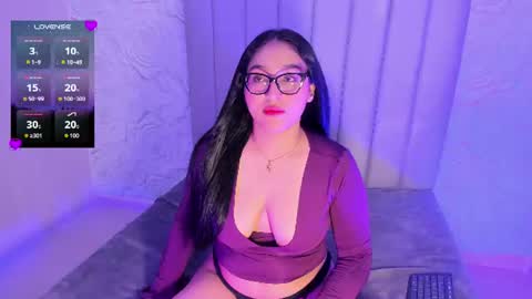 LYA DUBOIS  online show from July 2026 01:24:01 PM