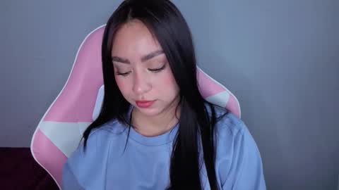 Snapshot of lya_levine chatting on October 2025 07:12:02 PM Lya online show from October 2025 07:12:02 PM