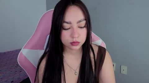 Snapshot of lya_levine chatting on November 2025 02:06:01 PM Lya online show from November 2025 02:06:01 PM