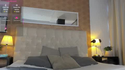 Lyan online show from November 2025 07:36:03 PM