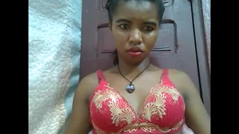 Snapshot of lydialarin chatting on February 2025 03:46:02 AM Lydiah online show from February 2025 03:46:02 AM