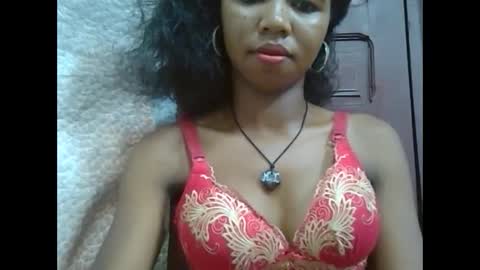 Snapshot of lydialarin chatting on February 2025 03:51:01 AM Lydiah online show from February 2025 03:51:01 AM