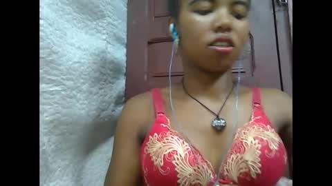 Snapshot of lydialarin chatting on February 2025 10:01:02 AM Lydiah online show from February 2025 10:01:02 AM