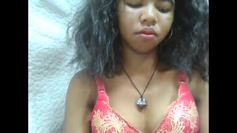 Snapshot of lydialarin chatting on February 2025 03:34:02 AM Lydiah online show from February 2025 03:34:02 AM