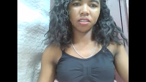 Snapshot of lydialarin chatting on February 2025 03:35:01 AM Lydiah online show from February 2025 03:35:01 AM