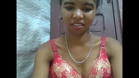 Snapshot of lydialarin chatting on February 2025 04:13:02 PM Lydiah online show from February 2025 04:13:02 PM