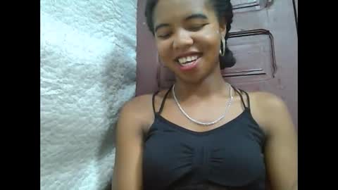 Snapshot of lydialarin chatting on February 2025 12:03:02 PM Lydiah online show from February 2025 12:03:02 PM