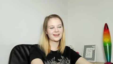 Lydia online show from September 2025 06:57:02 PM