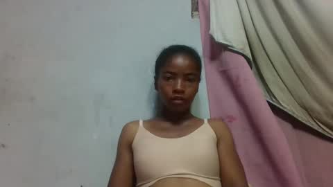 Snapshot of lydie856696 chatting on April 2026 02:37:02 AM lydie856696 online show from April 2026 02:37:02 AM