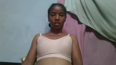 Snapshot of lydie856696 chatting on April 2026 04:27:01 AM lydie856696 online show from April 2026 04:27:01 AM