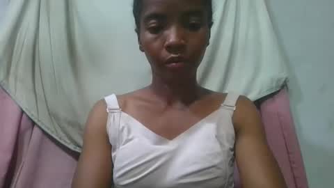 Snapshot of lydie856696 chatting on May 2026 06:46:01 PM lydie856696 online show from May 2026 06:46:01 PM