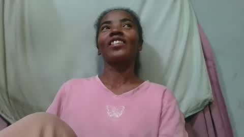 Snapshot of lydie856696 chatting on May 2026 03:06:01 PM lydie856696 online show from May 2026 03:06:01 PM