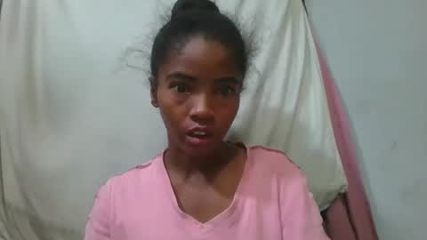 Snapshot of lydie856696 chatting on May 2026 02:42:01 AM lydie856696 online show from May 2026 02:42:01 AM