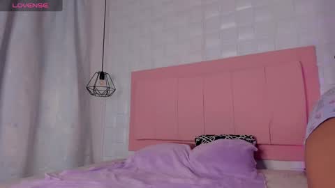 Lyhana Lee online show from December 2024 03:42:01 PM